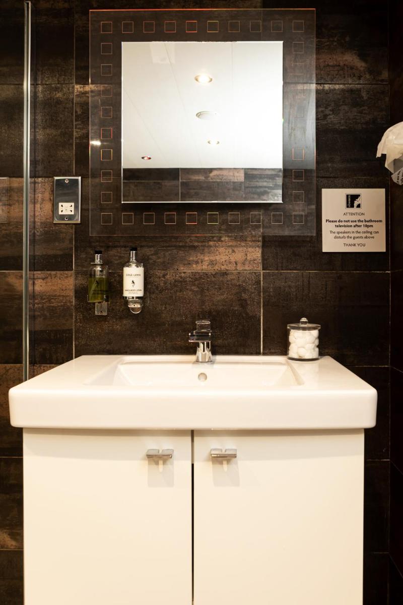 The Howbeck & The Retreat 5min to Lake, Restaurants & to the free Hydro Wellness Club