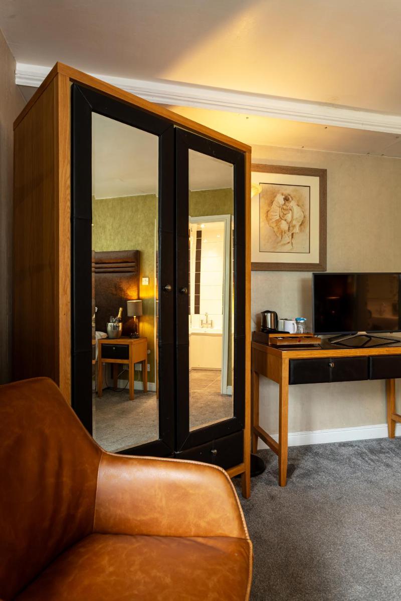 The Howbeck & The Retreat 5min to Lake, Restaurants & to the free Hydro Wellness Club