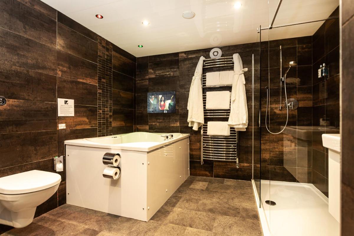 The Howbeck & The Retreat 5min to Lake, Restaurants & to the free Hydro Wellness Club