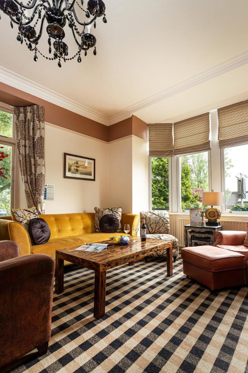 The Howbeck & The Retreat 5min to Lake, Restaurants & to the free Hydro Wellness Club