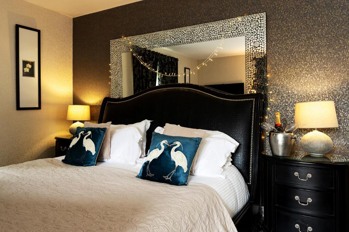 The Howbeck & The Retreat 5min to Lake, Restaurants & to the free Hydro Wellness Club