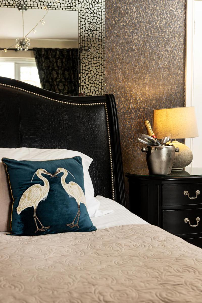 The Howbeck & The Retreat 5min to Lake, Restaurants & to the free Hydro Wellness Club