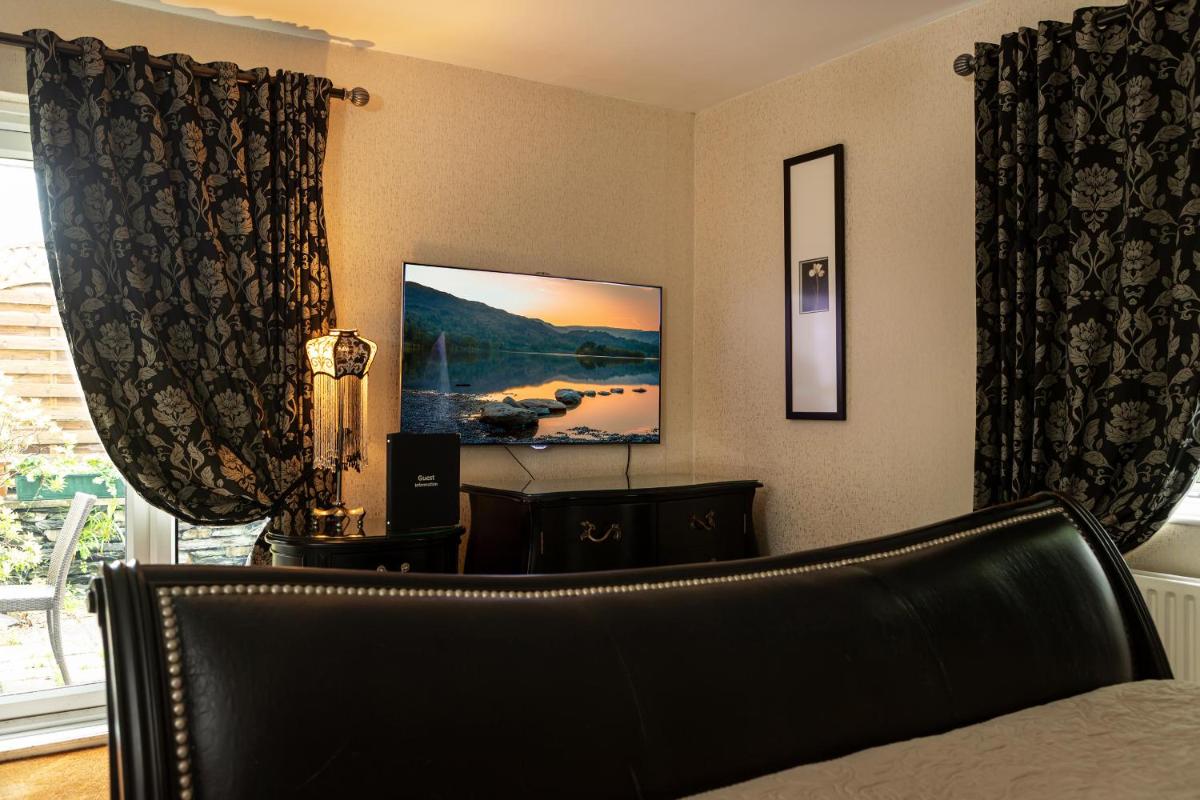 The Howbeck & The Retreat 5min to Lake, Restaurants & to the free Hydro Wellness Club