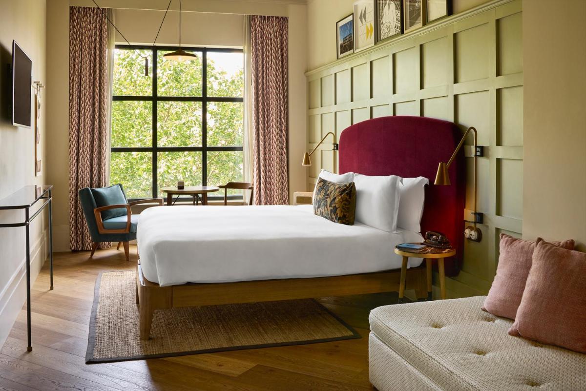 The Hoxton, Southwark