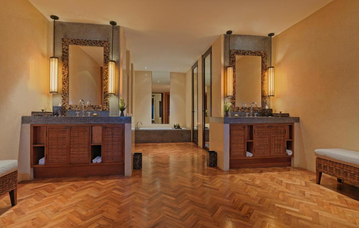 The Legian Seminyak, Bali