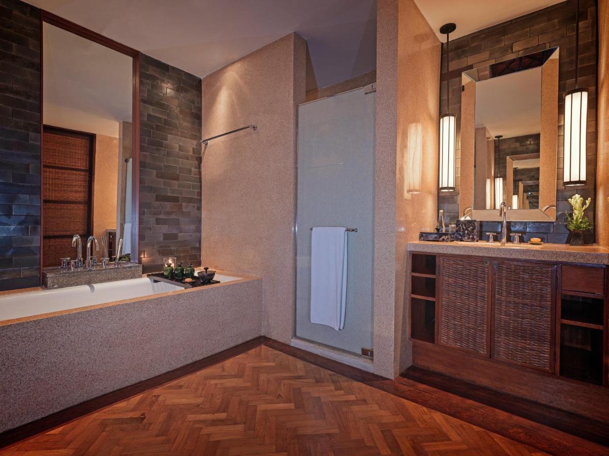 The Legian Seminyak, Bali