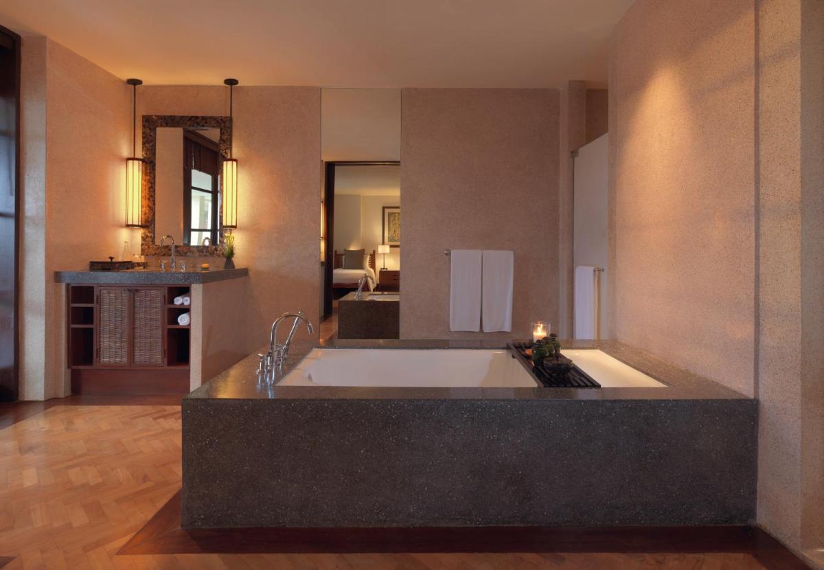 The Legian Seminyak, Bali