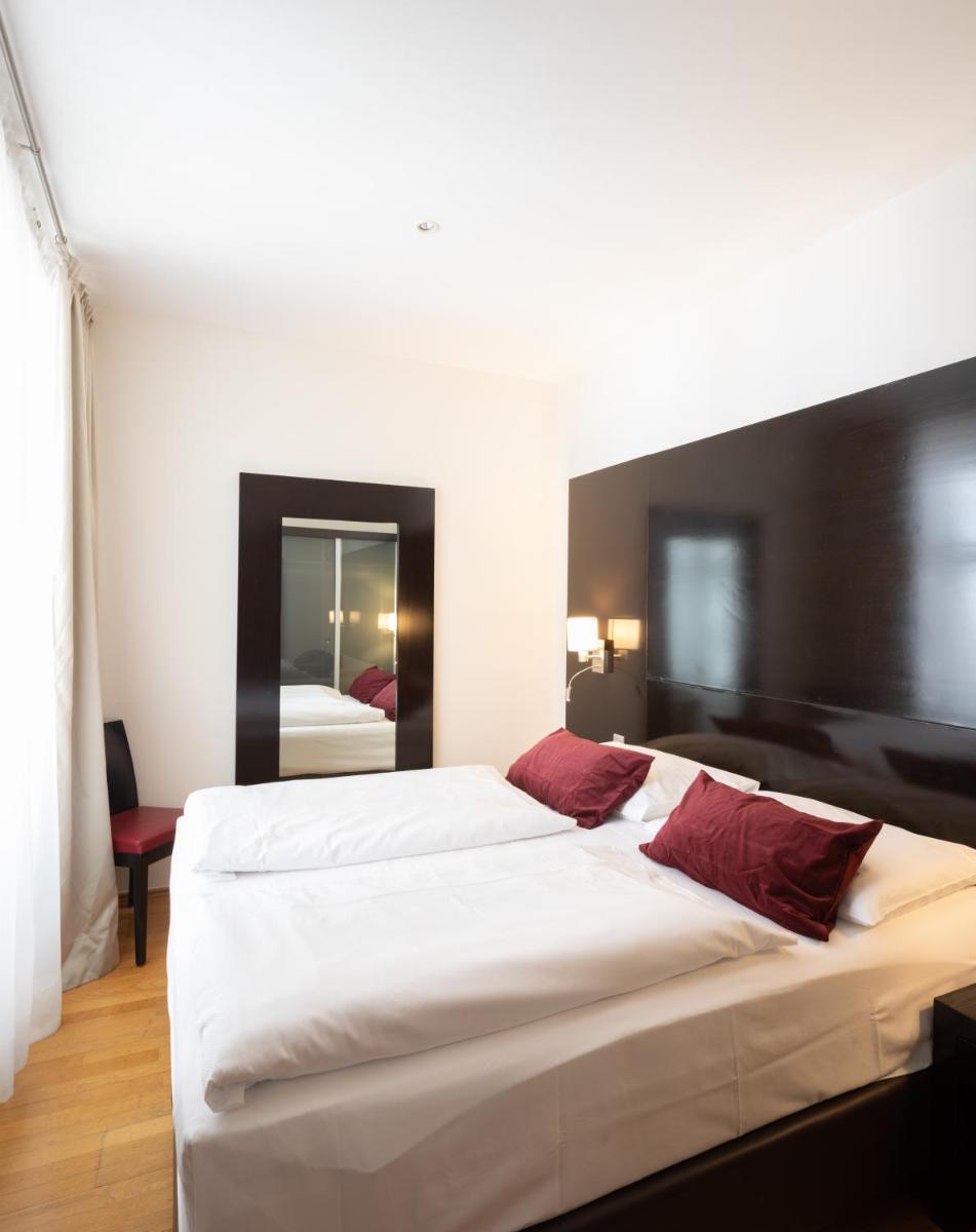 The Levante Rathaus Apartments