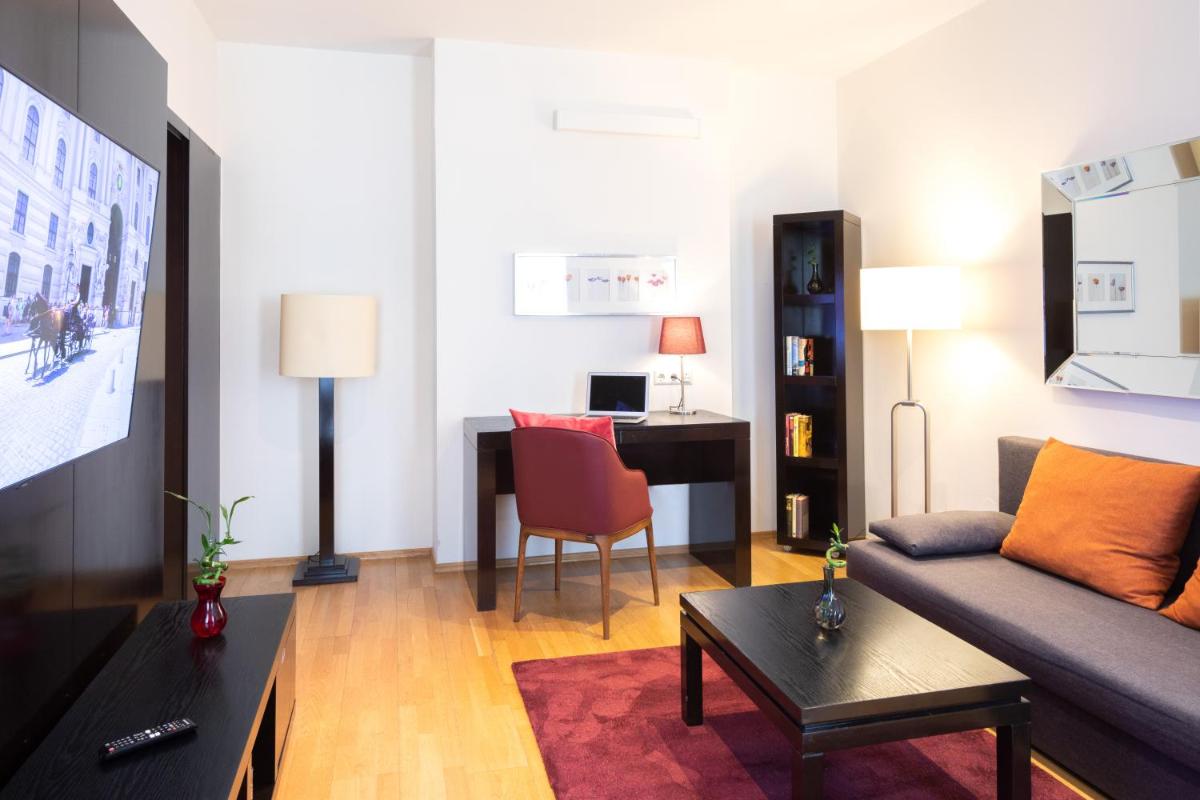 The Levante Rathaus Apartments