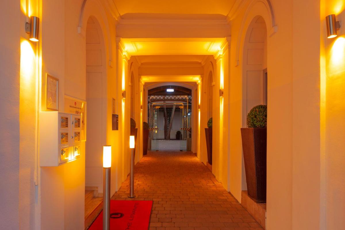 The Levante Rathaus Apartments