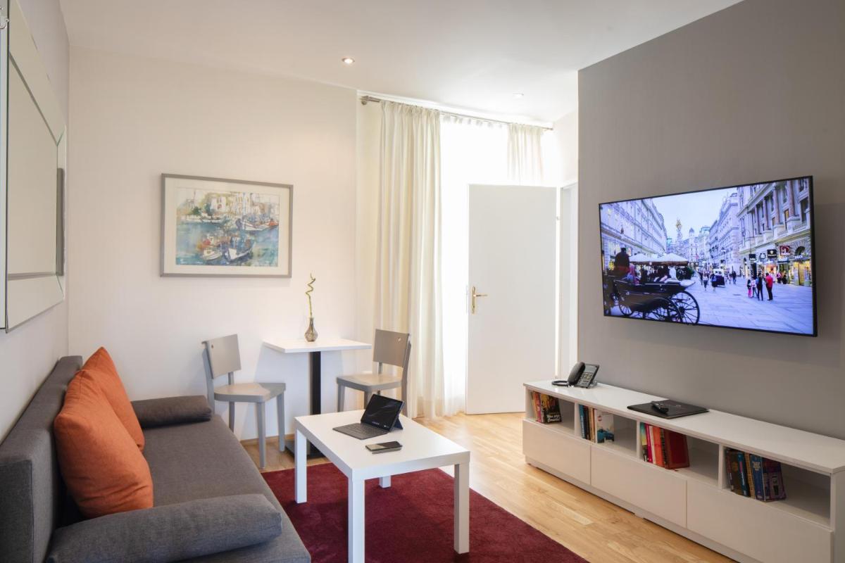 The Levante Rathaus Apartments