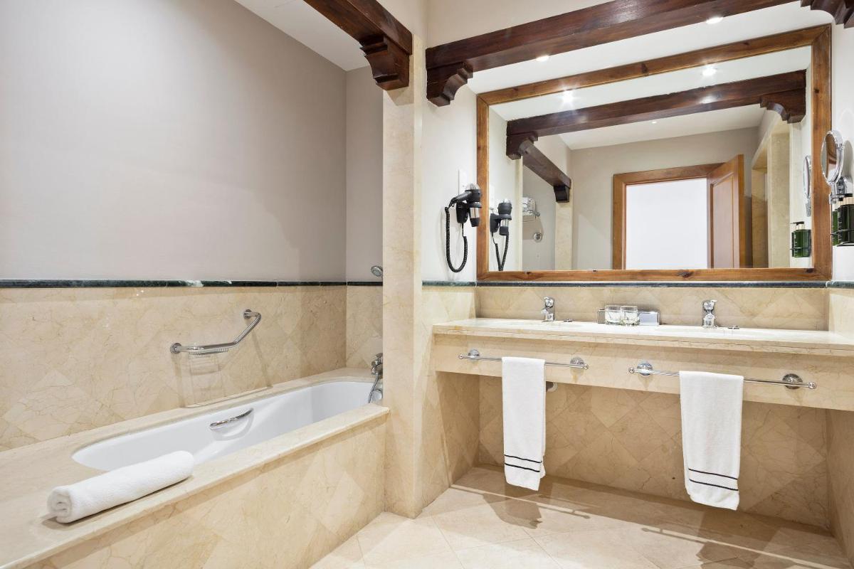 The Level at Meliá Villaitana