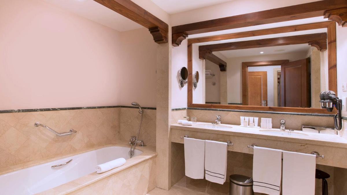 The Level at Meliá Villaitana