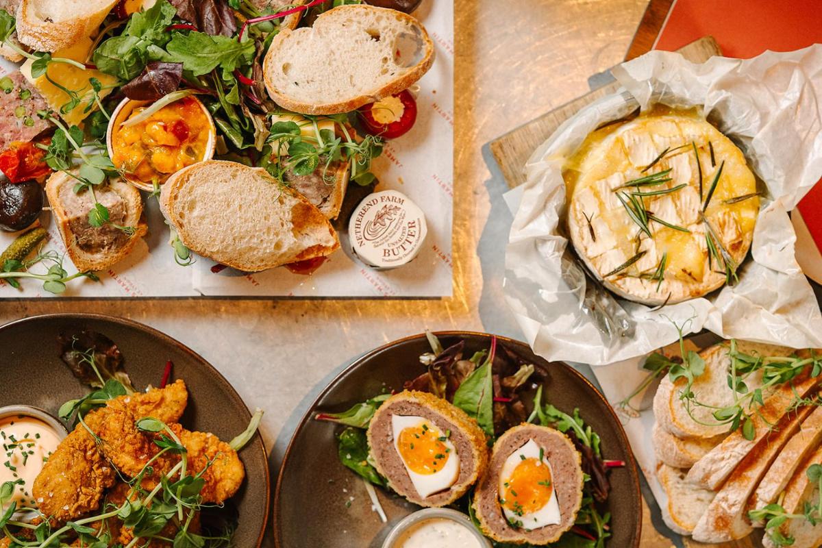 The Lygon Arms - an Iconic Luxury Hotel