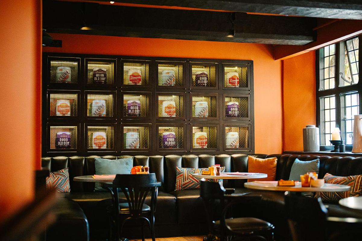 The Lygon Arms - an Iconic Luxury Hotel