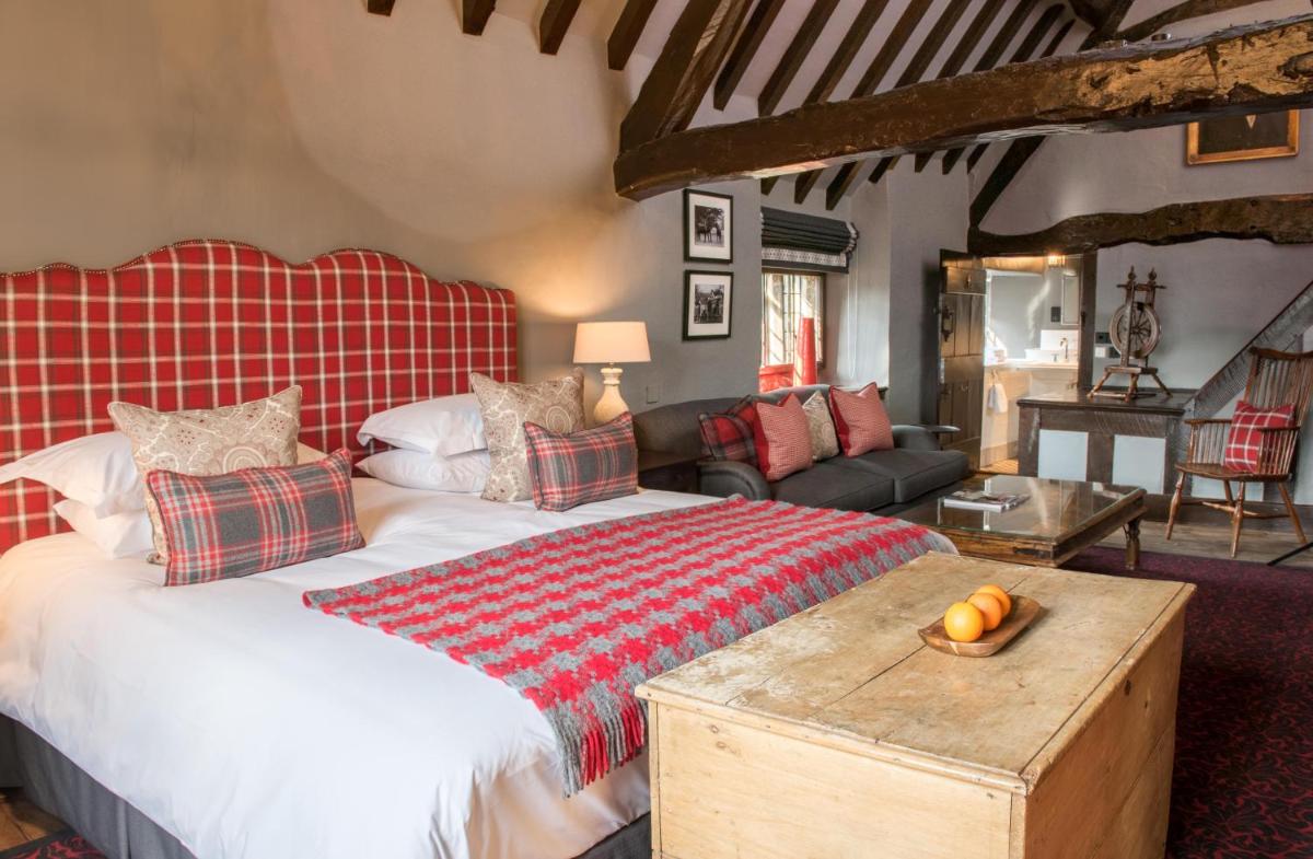 The Lygon Arms - an Iconic Luxury Hotel