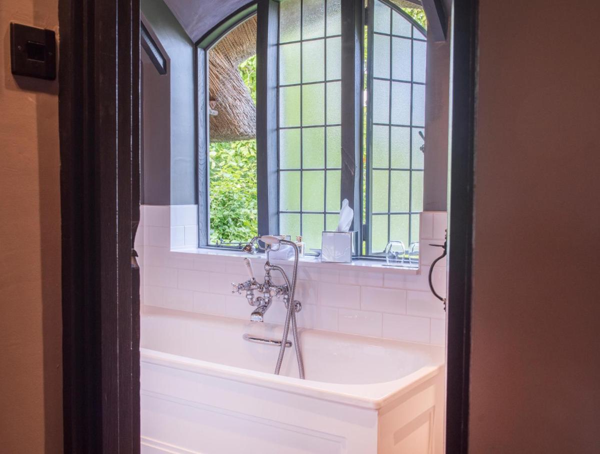 The Lygon Arms - an Iconic Luxury Hotel