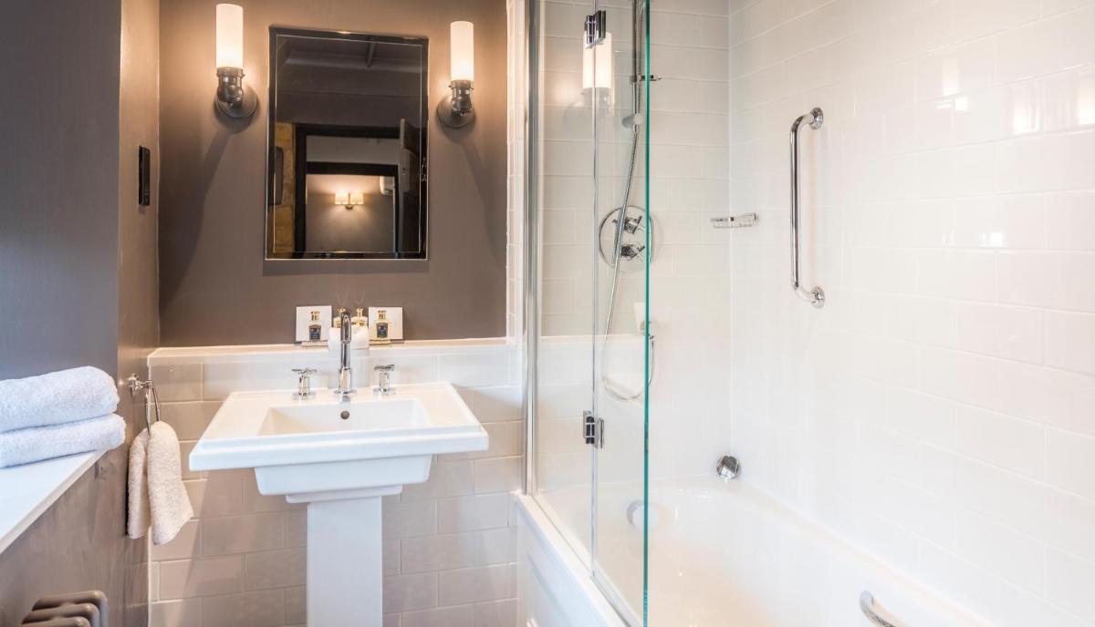 The Lygon Arms - an Iconic Luxury Hotel