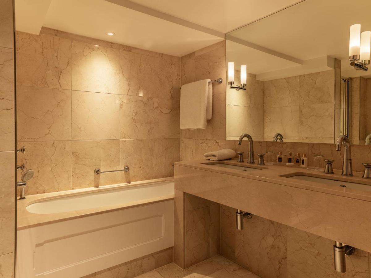 The Lygon Arms - an Iconic Luxury Hotel