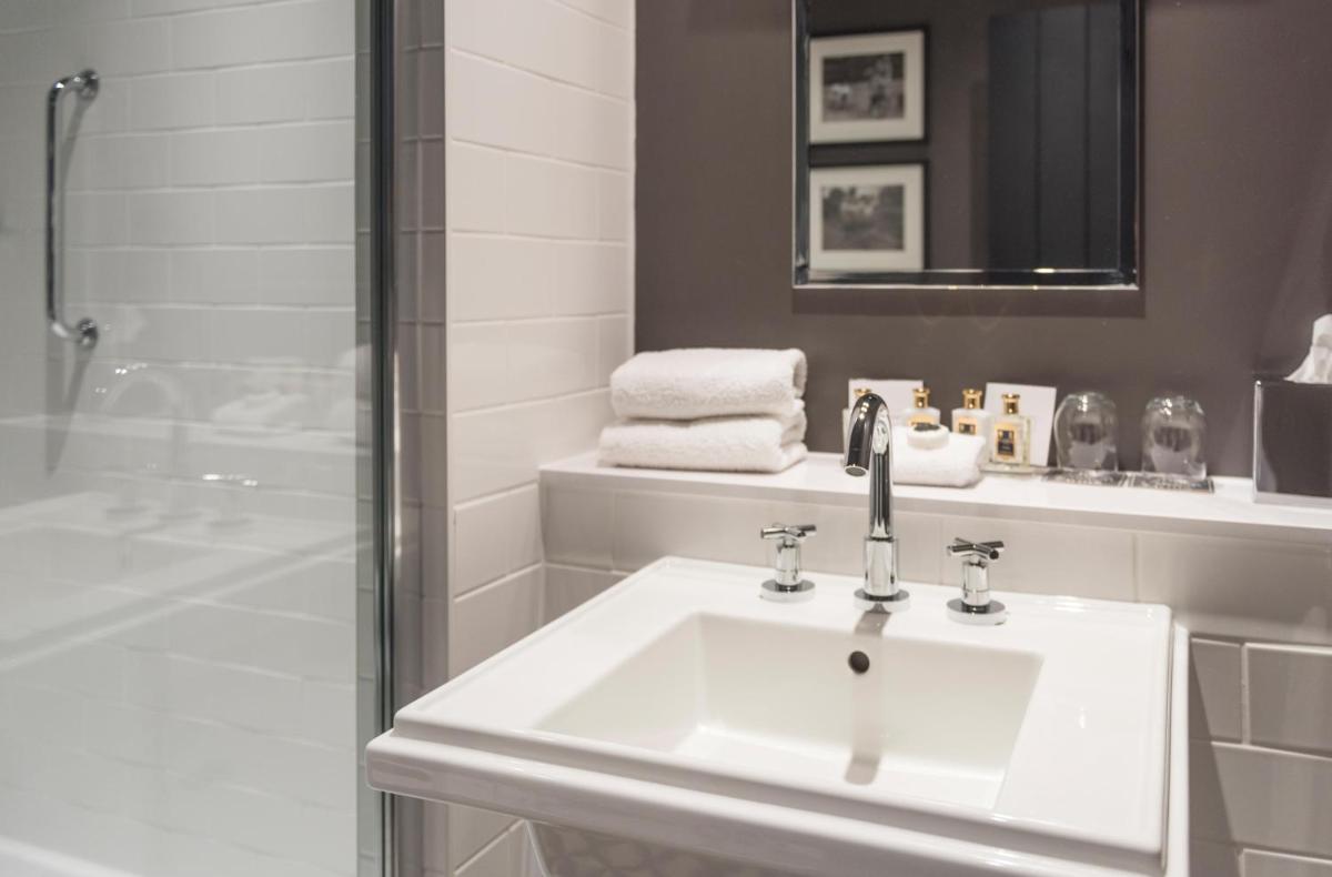 The Lygon Arms - an Iconic Luxury Hotel