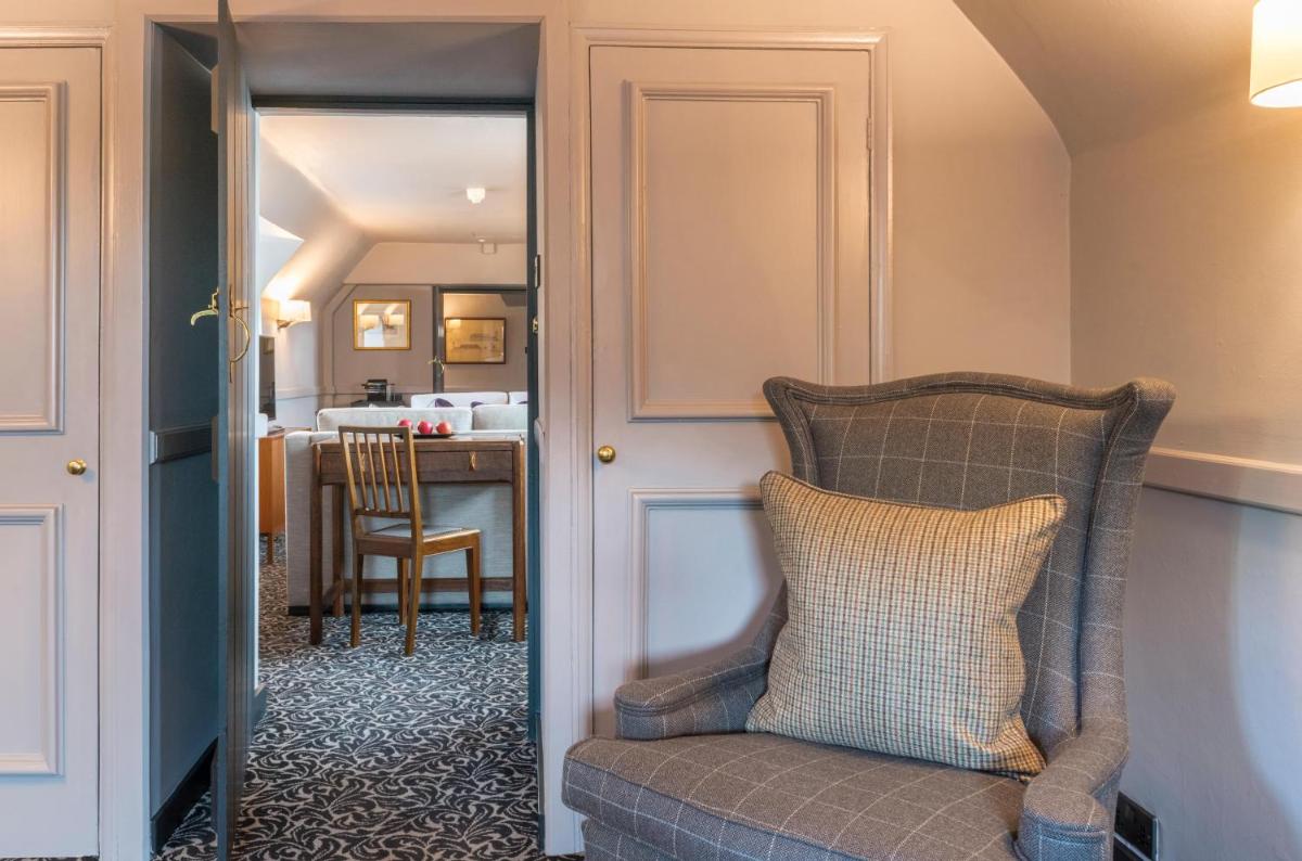 The Lygon Arms - an Iconic Luxury Hotel