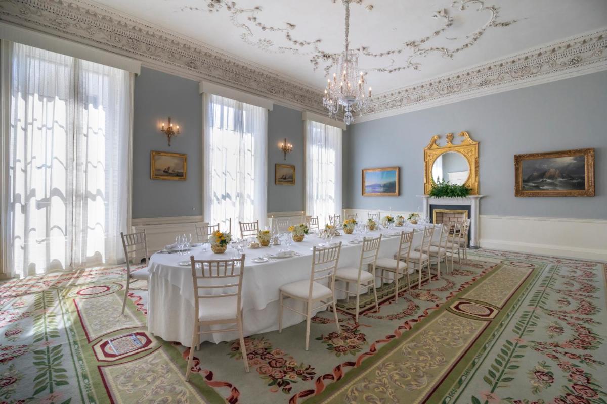 The Merrion Hotel