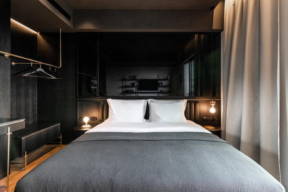 The Modernist Athens