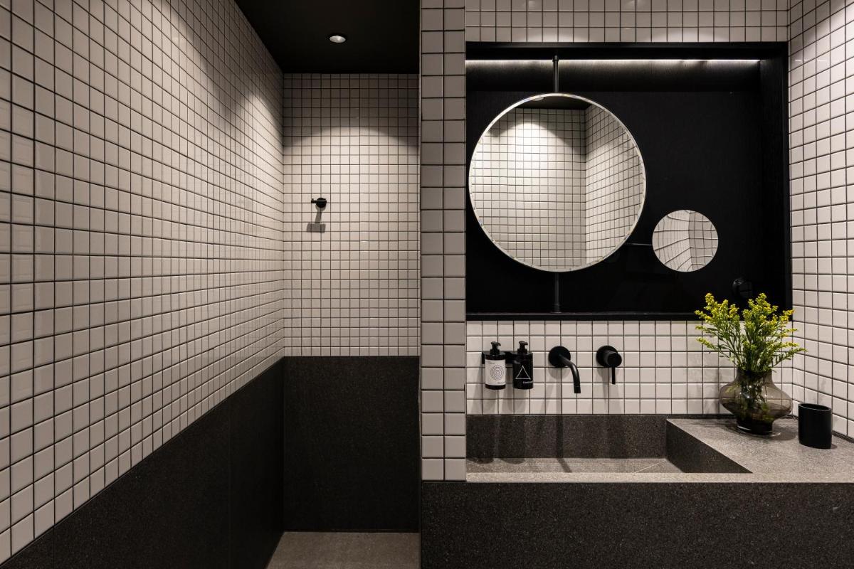 The Modernist Athens