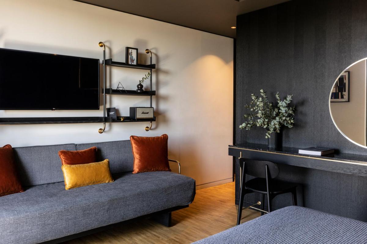 The Modernist Athens