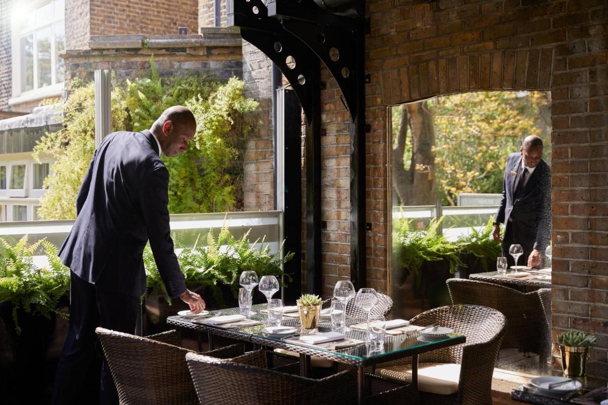 The Montague On The Gardens