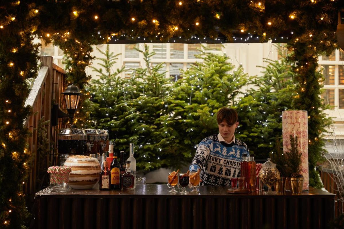 The Montague On The Gardens