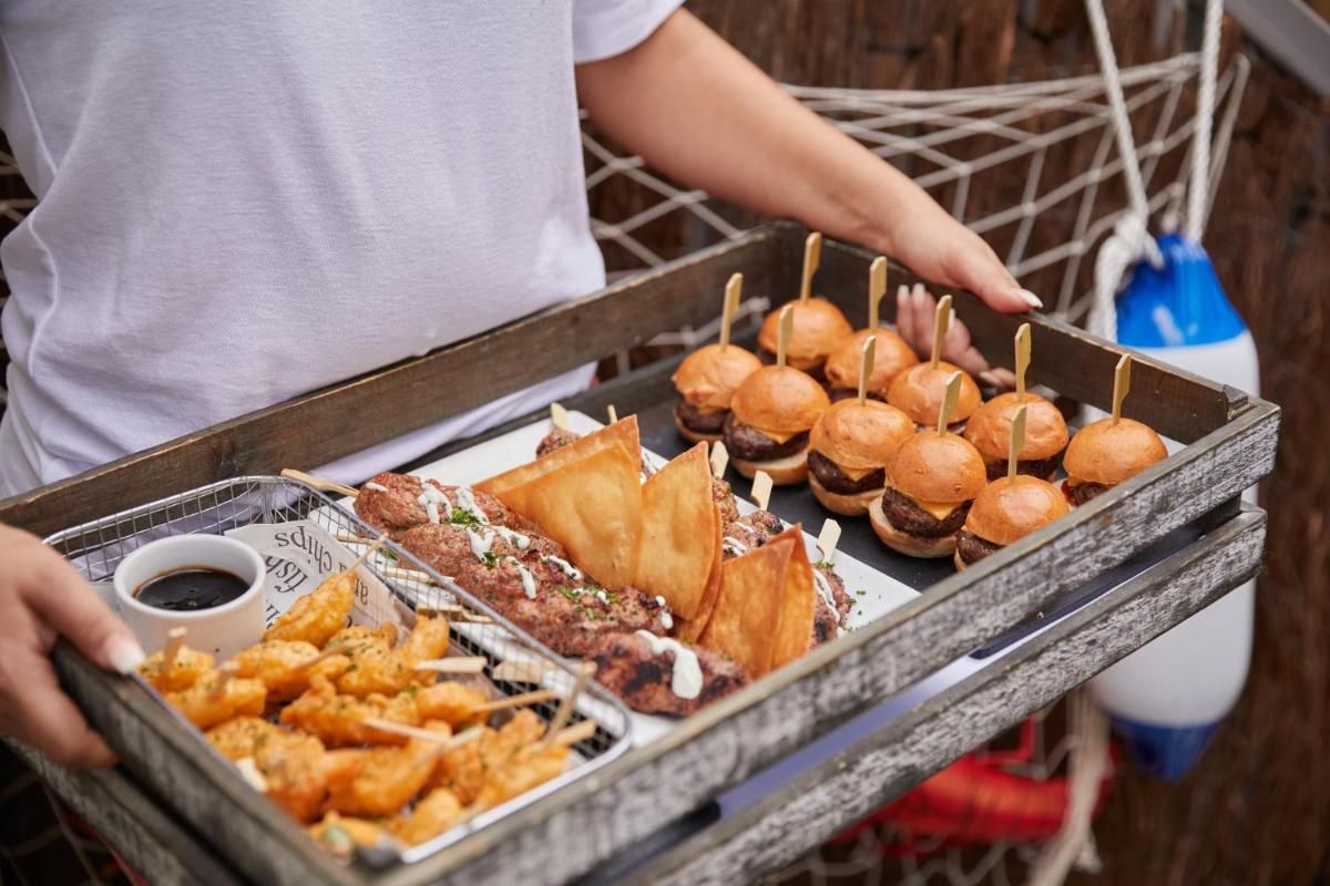 The Montague On The Gardens