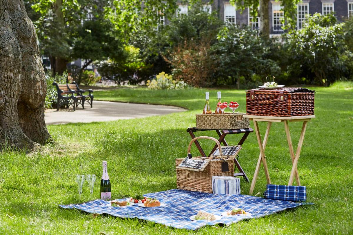 The Montague On The Gardens