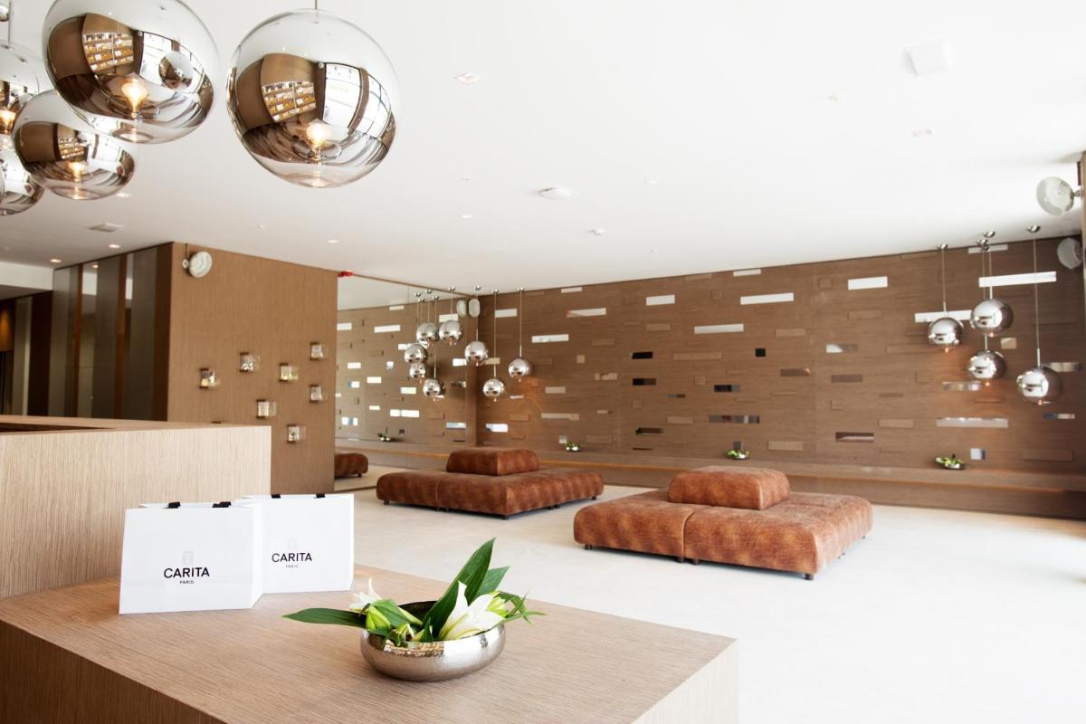 Deluxe Villas by Don Carlos Resort