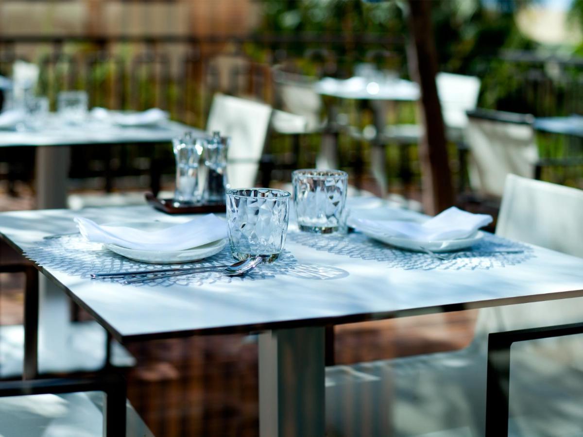 Deluxe Villas by Don Carlos Resort