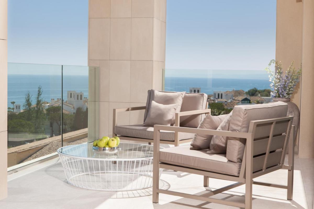 Deluxe Villas by Don Carlos Resort