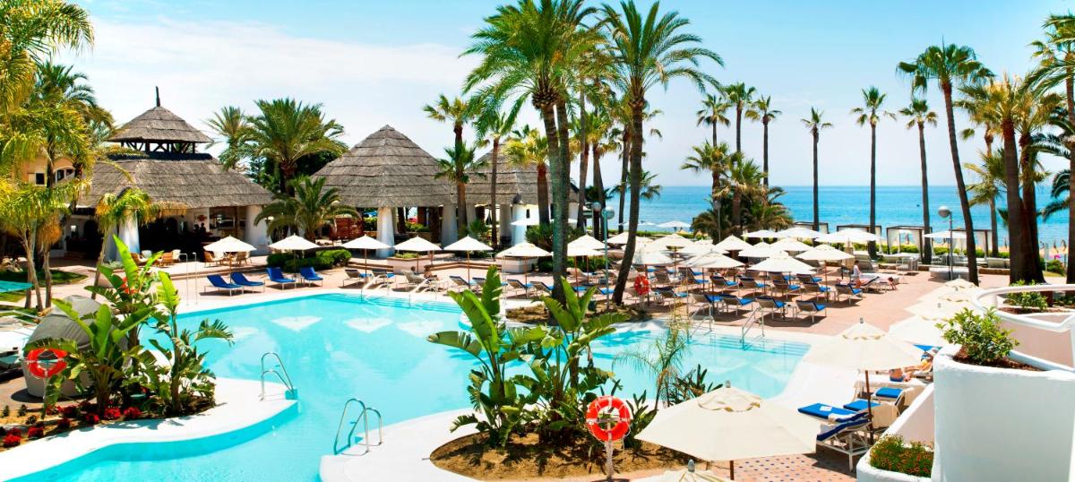 Deluxe Villas by Don Carlos Resort