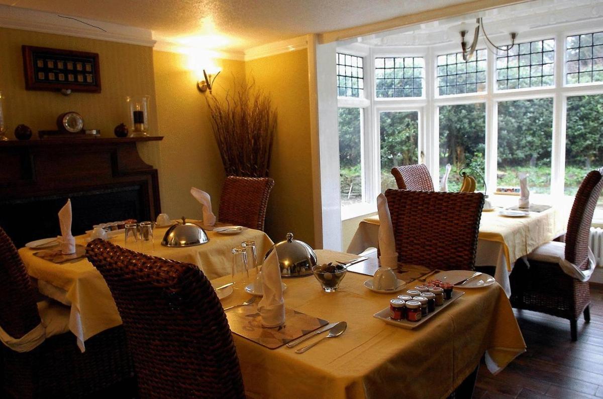 The Old Hall Country House