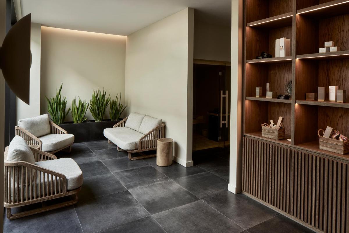 The Olivar Suites