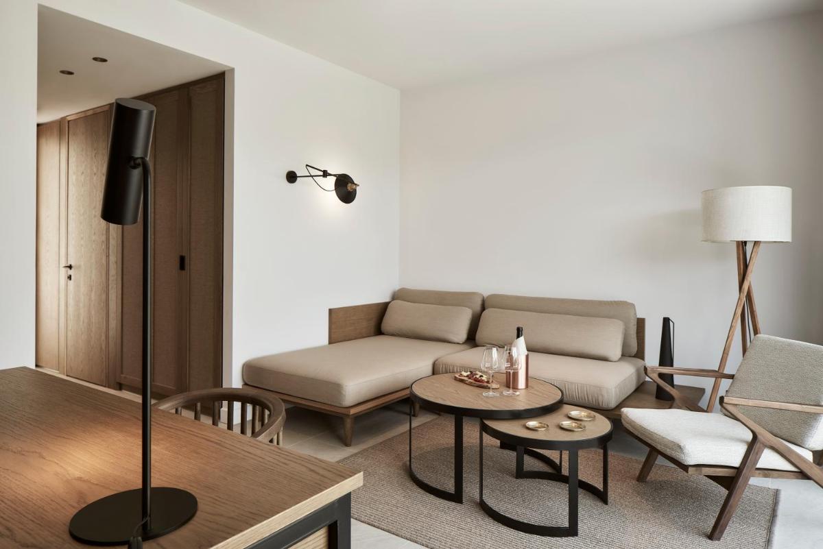 The Olivar Suites
