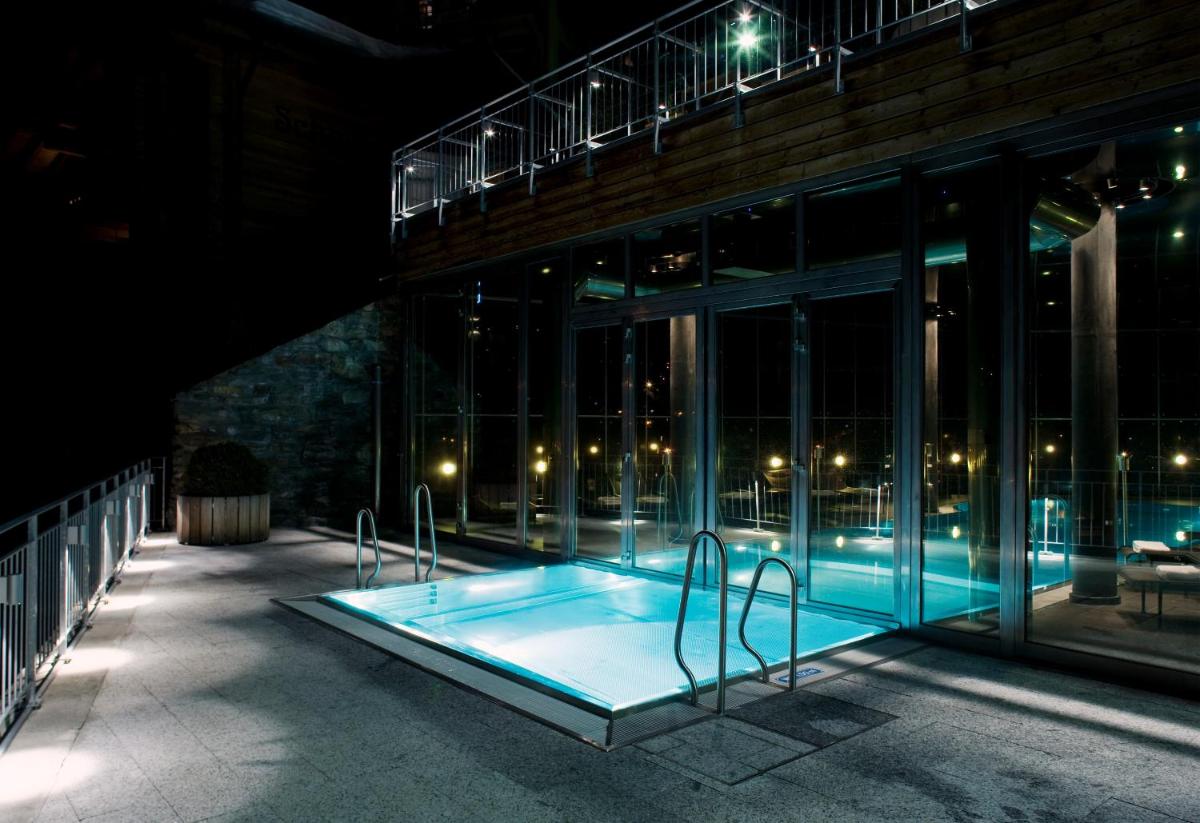 The Omnia