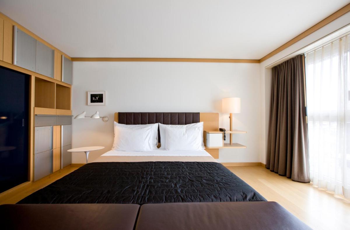 The Omnia