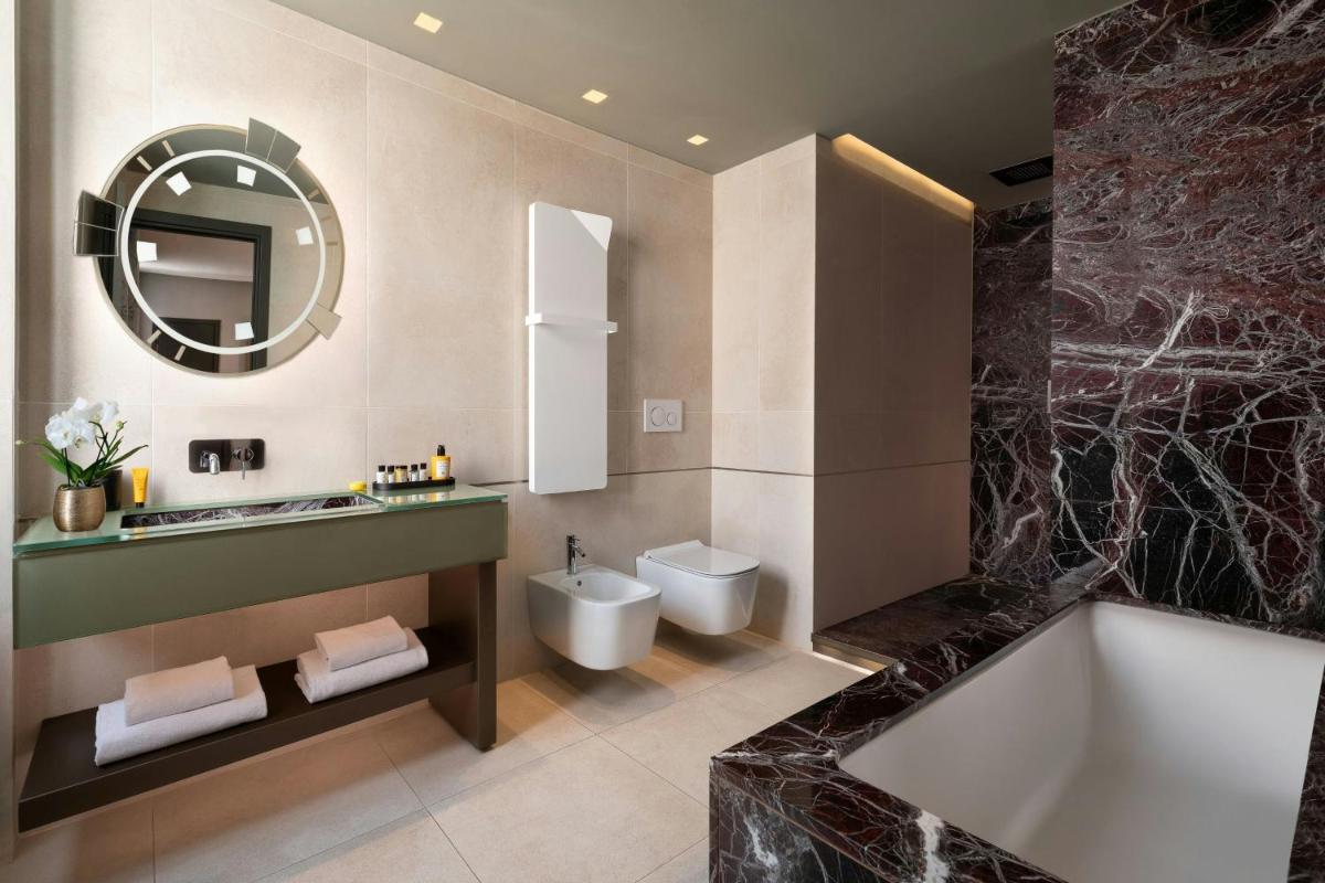 The Pantheon Iconic Rome Hotel, Autograph Collection