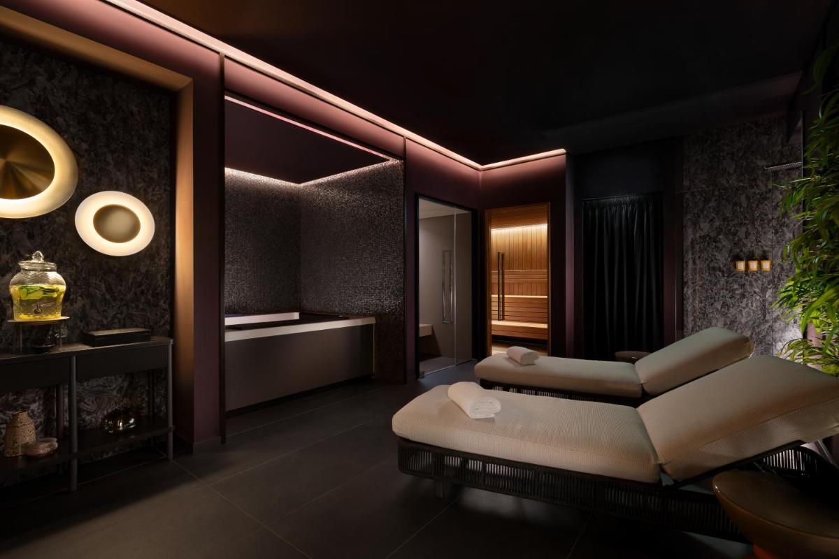 The Pantheon Iconic Rome Hotel, Autograph Collection