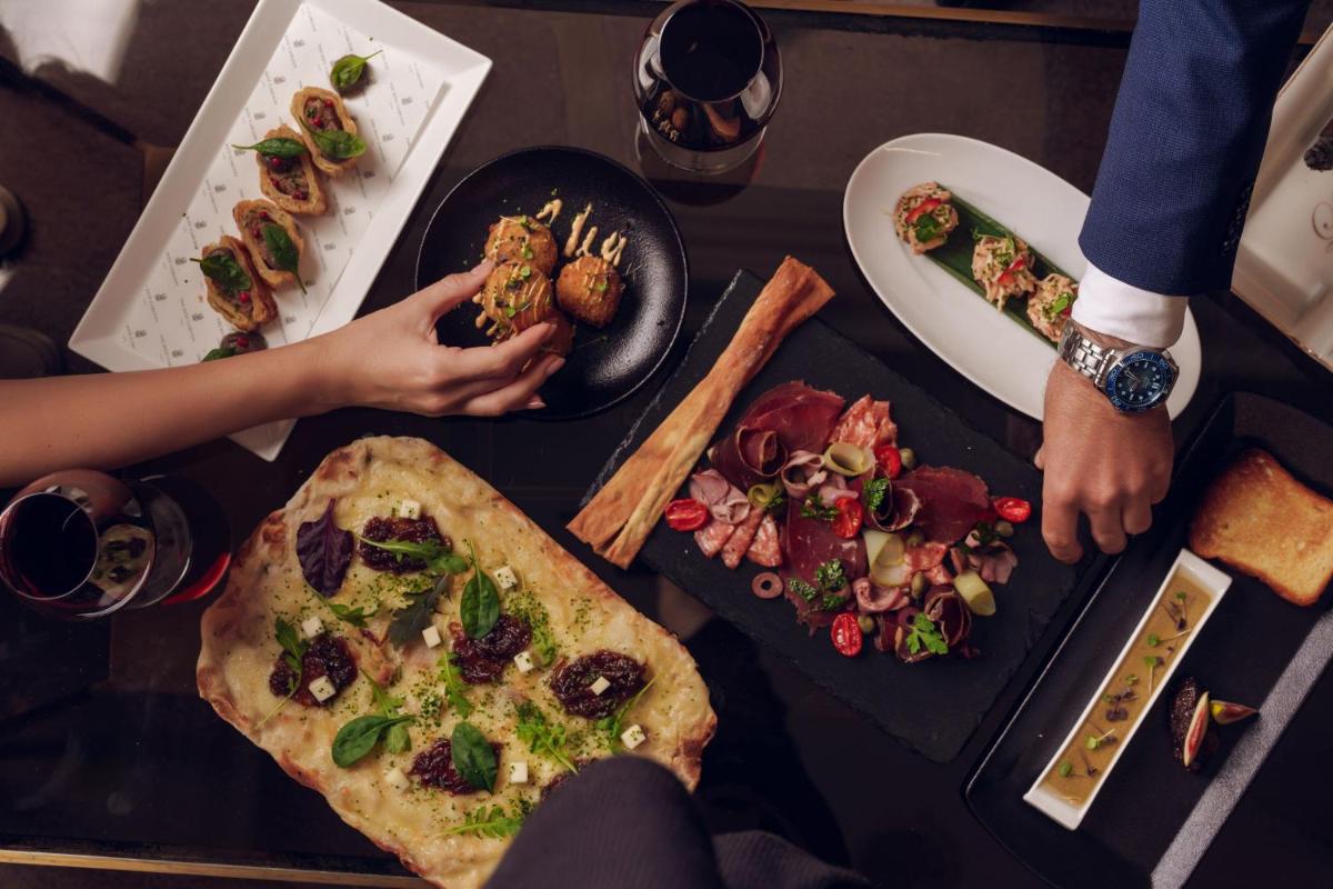 The Ritz-Carlton, Dubai