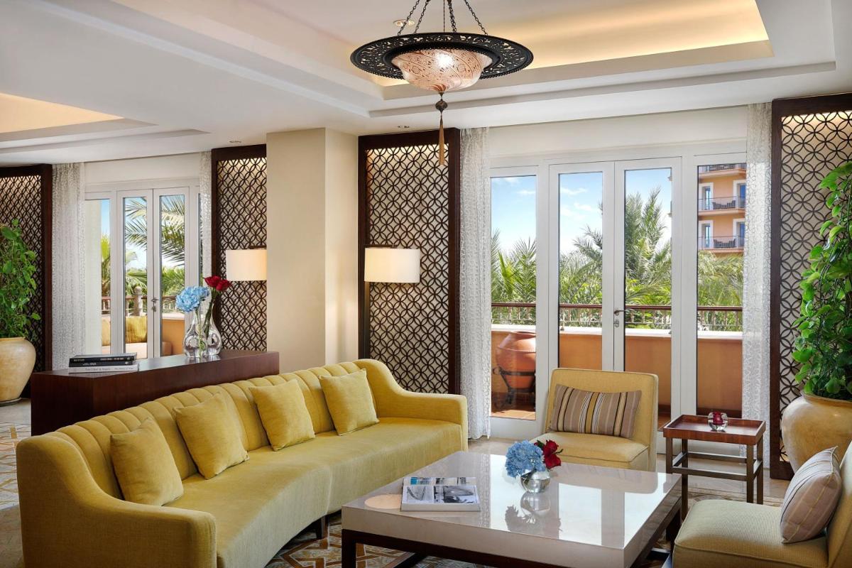 The Ritz-Carlton, Dubai