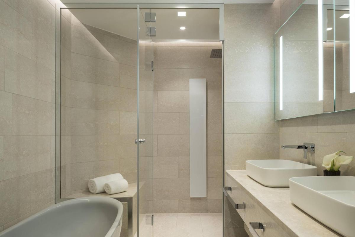 The Ritz-Carlton Hotel de la Paix, Geneva