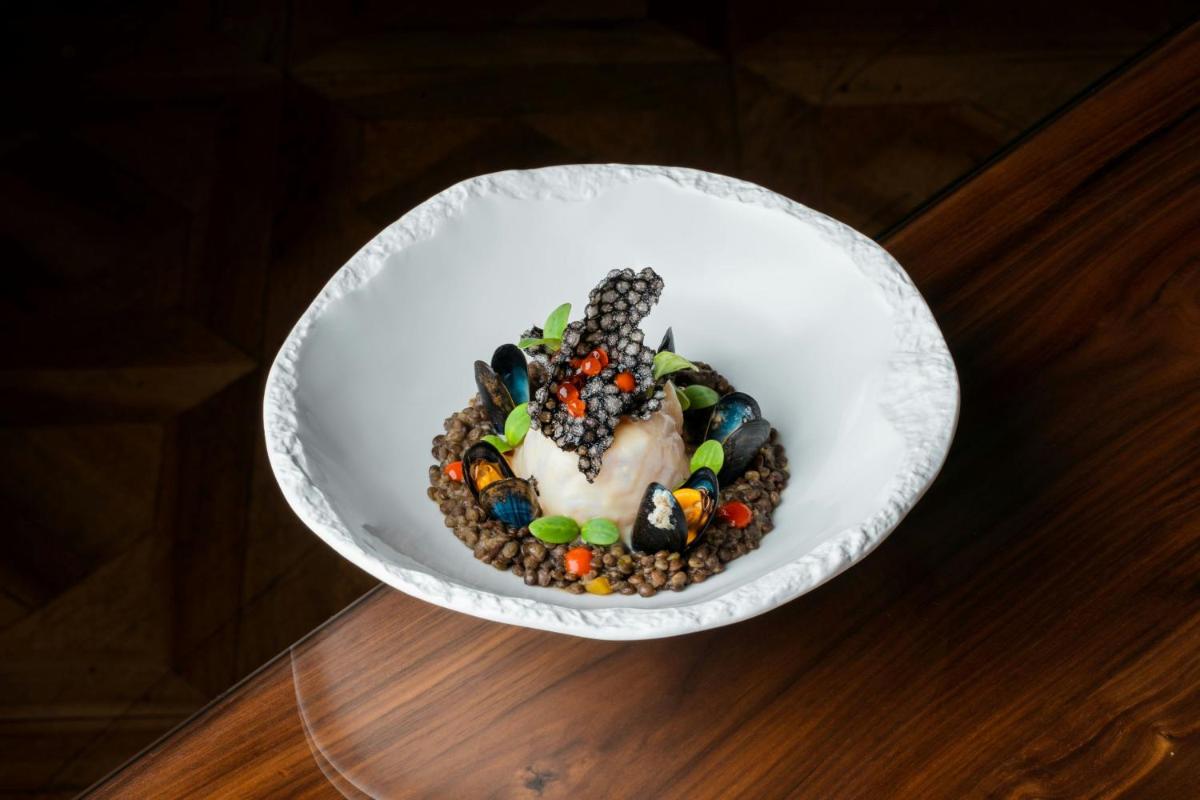 The Ritz-Carlton Hotel de la Paix, Geneva