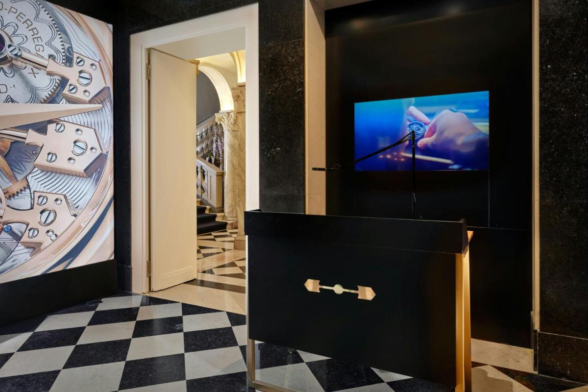 The Ritz-Carlton Hotel de la Paix, Geneva