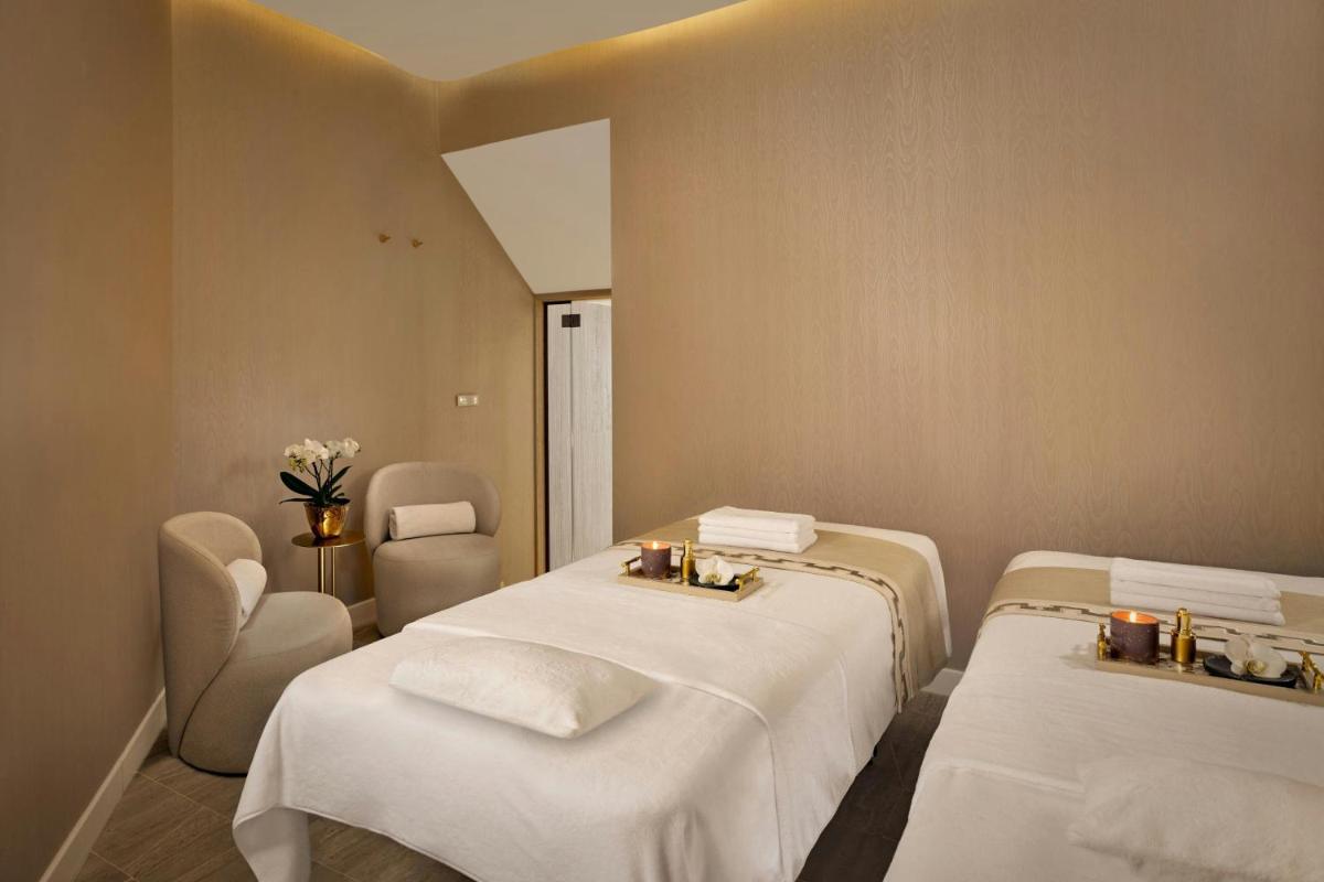 The Ritz-Carlton Hotel de la Paix, Geneva